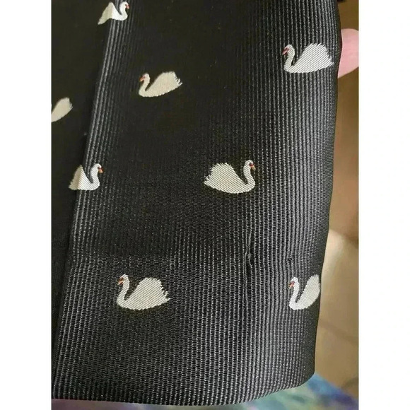 RSVP by Talbots Black White Swan All Over Print Petite High Rise Ankle Pants 2P - Picture 11 of 15